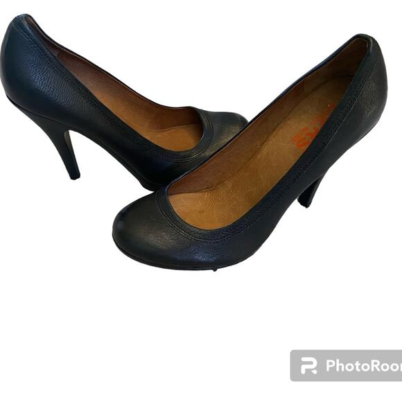 Michael Kors Heels Womens Size 8.5 Round Toe Black Stiletto Slip On Office Shoes - Picture 1 of 8
